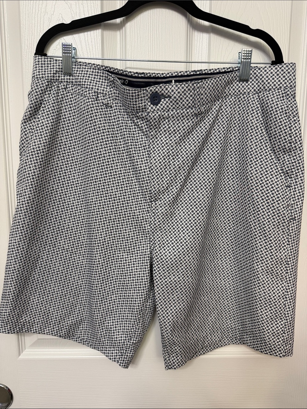 johnnie-O Gray & White Micro-Check Flat Front Shorts